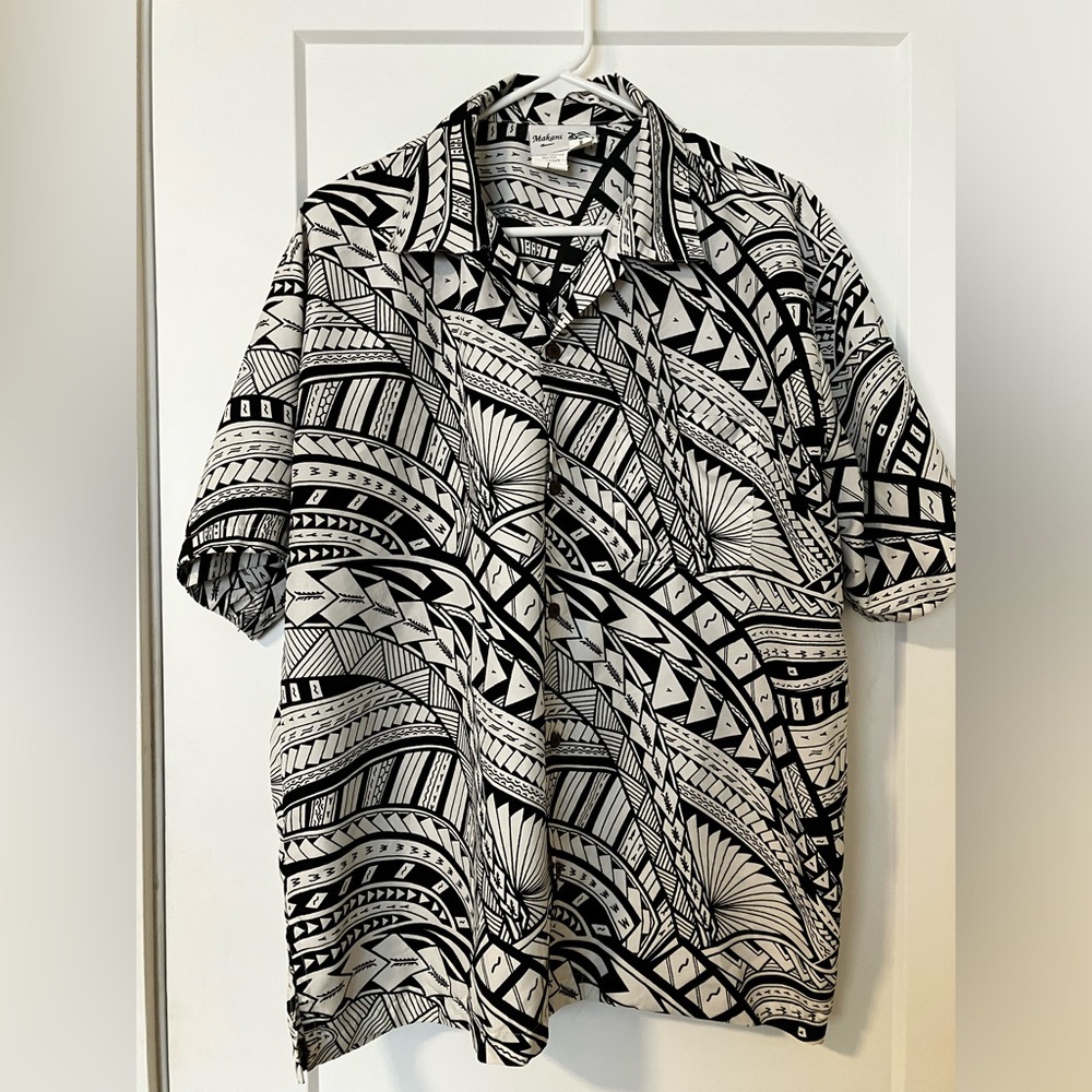 Makani Hawaiian men’s button up shirt